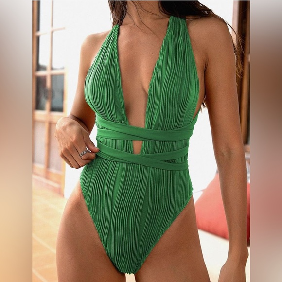 Zaful Green V-Neck One Piece Swimsuit - Picture 1 of 8